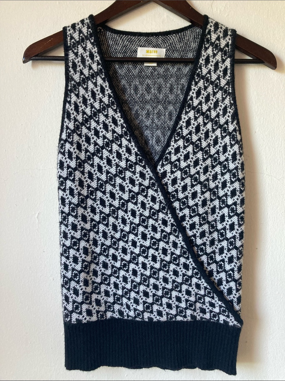 Anthropologie MAEVE Black & White Diamond Patterned V-Neck Sweater Vest S